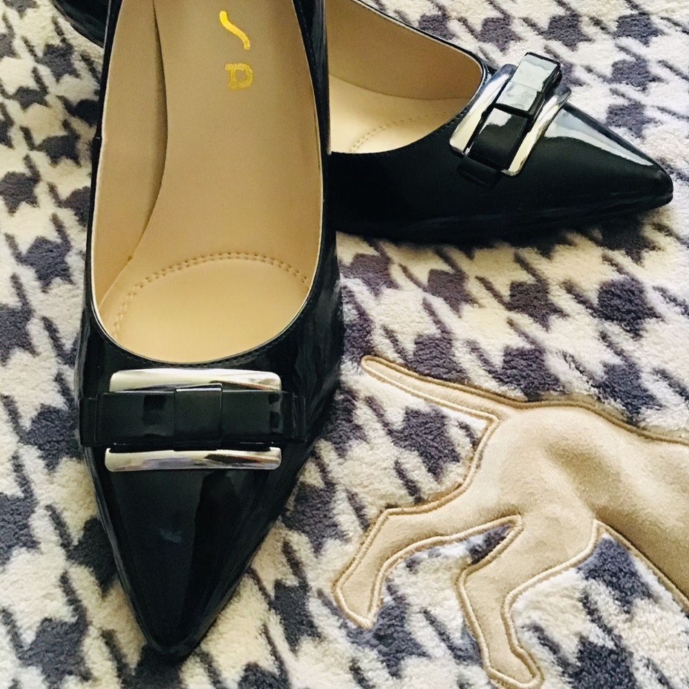 Unisa Patent Leather Pumps